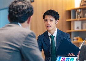 営業力強化や新規事業立ち上げ等の企業のトップラインを伸ばしてきたご経験